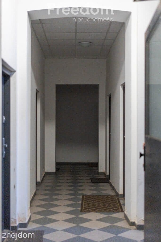 Na sprzedaż urocza kawalerka z ogródkiem - zdjęcie 11