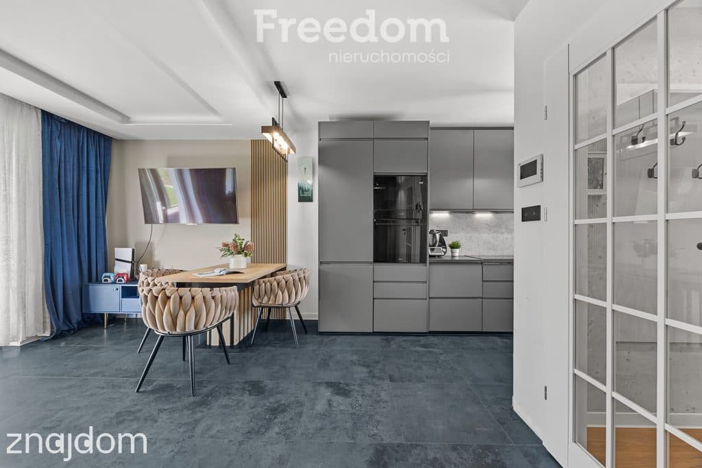 DOM WŚRÓD ZIELENI 144 m² NA DZIAŁCE 1027 m2 - zdjęcie 4