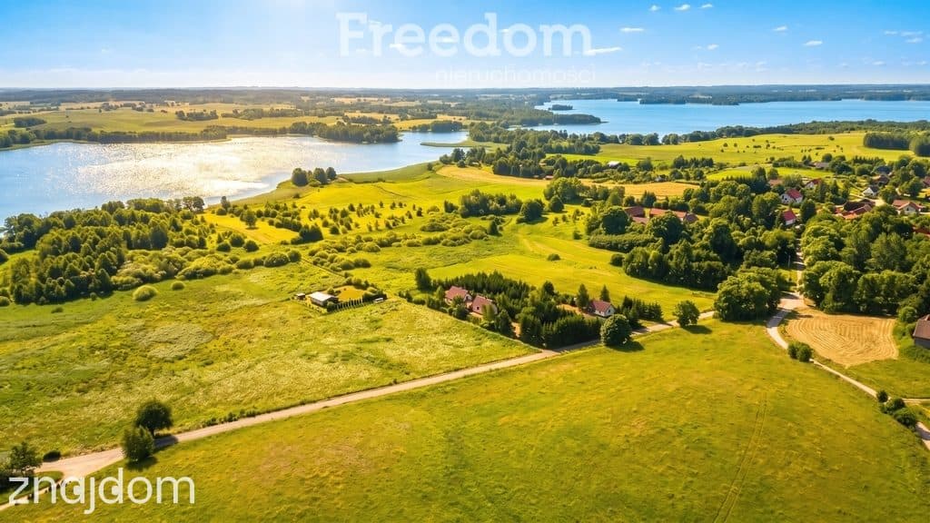 Działka nad jeziorem Dadaj