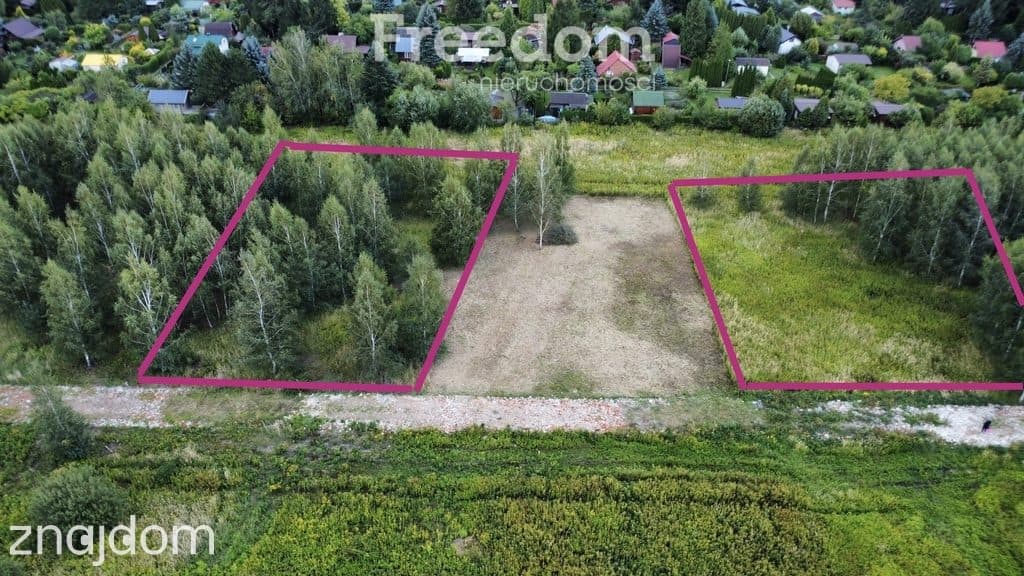 Działka budowlana 1305 m², media, 4 działki