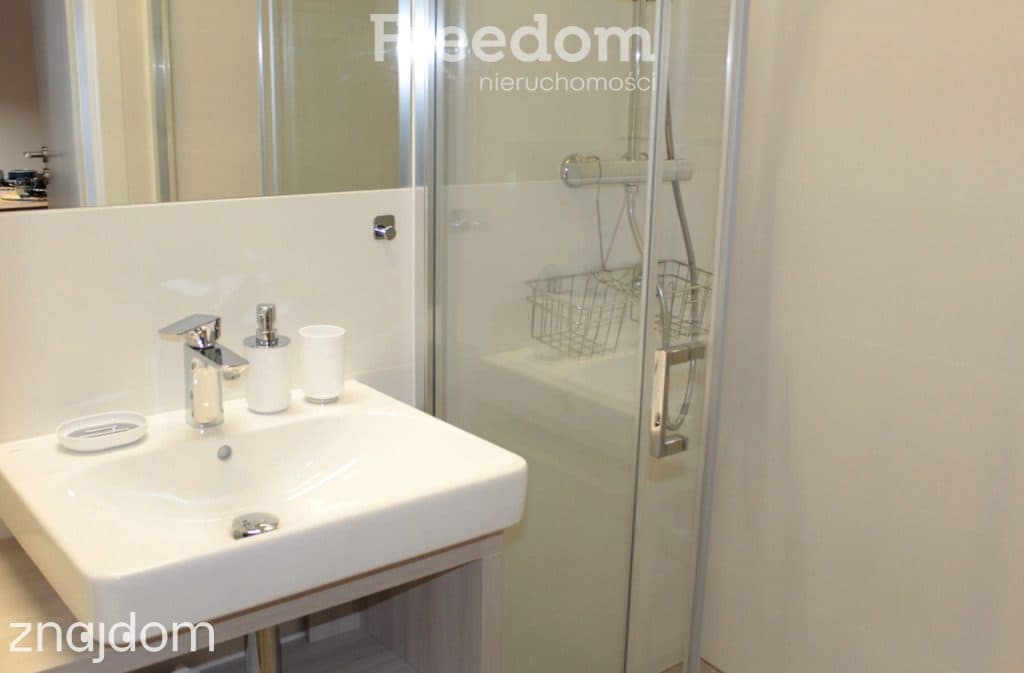 Apartament 50 m od morza, 2 pok z garażem - zdjęcie 12