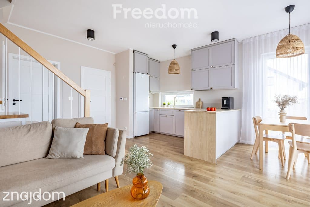 CZOŁOWO | 5 POKOI | 600 M² | GOTOWY DO ZAMIESZKANIA - zdjęcie 4