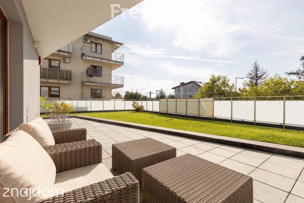 Luksusowy apartament 63,5 m2 z tarasem i ogrodem 134 m2 na 1 piętrze - zdjęcie 11