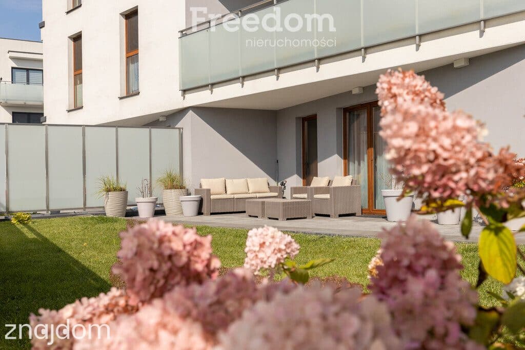 Luksusowy apartament 63,5 m2 z tarasem i ogrodem 134 m2 na 1 piętrze - zdjęcie 13