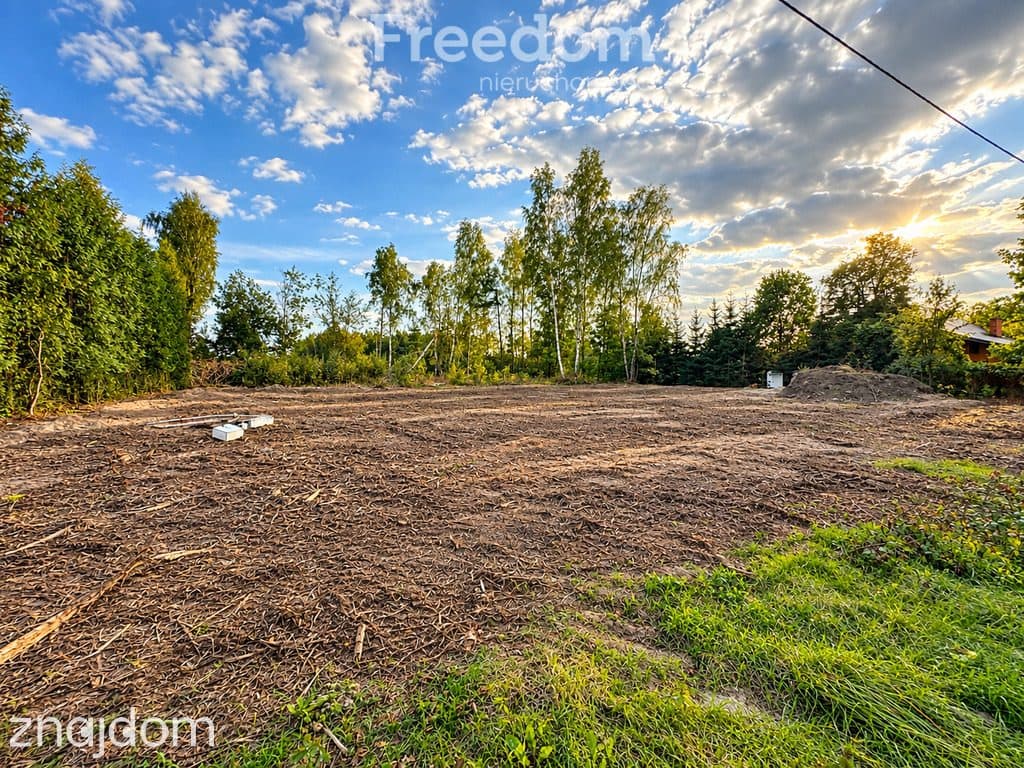 Działka uzbrojona 1445m2 -Cięciwa gm.Dębe Wielkie
