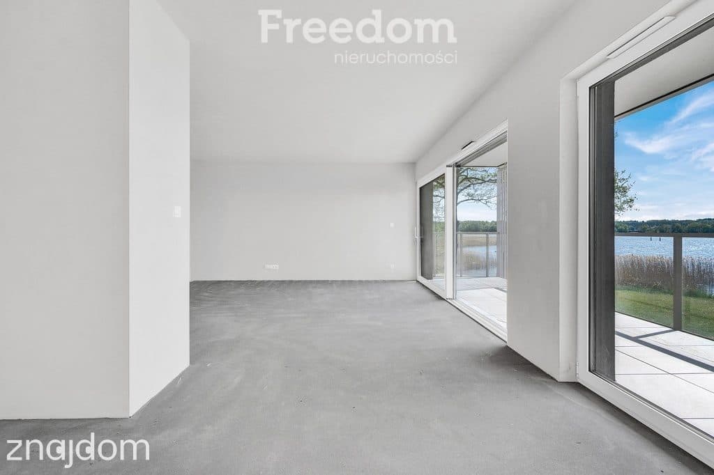 Nowoczesny apartament nad jeziorem - zdjęcie 4