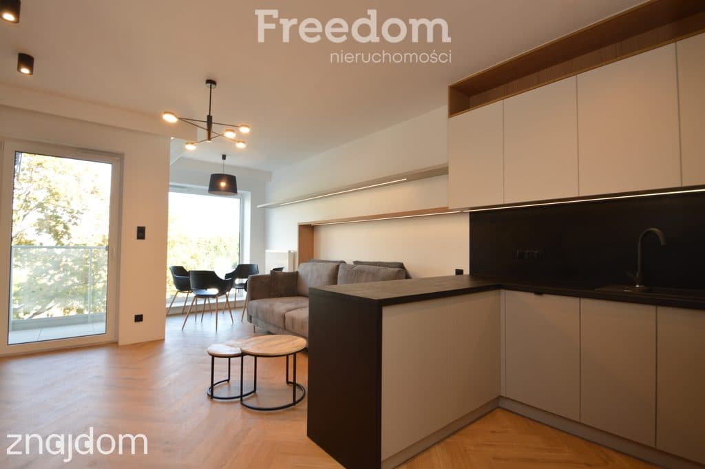 Nowoczesny apartament w pobliżu jeziora