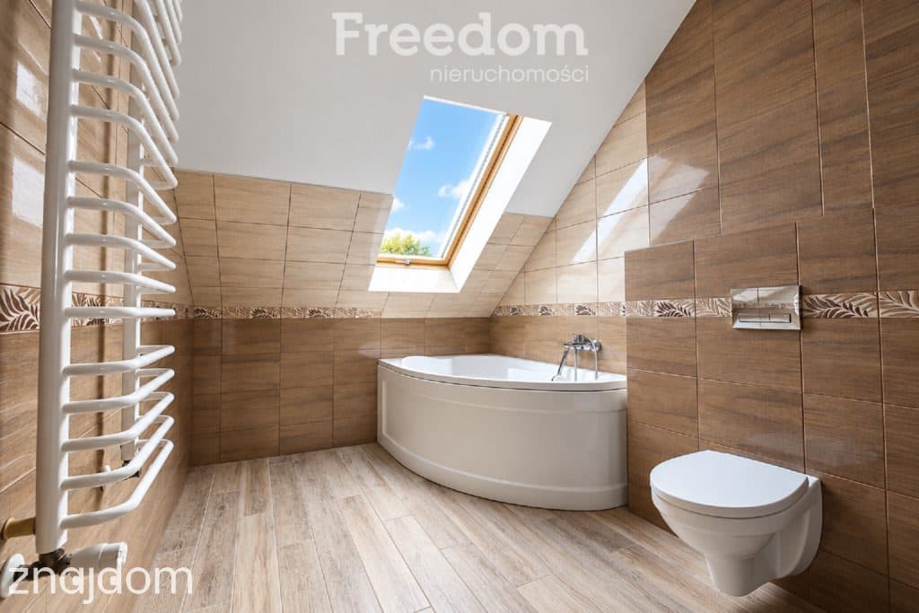 Dom 185 m², 4 pokoje, spokojna okolica - zdjęcie 12