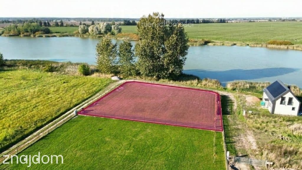 Działka z warunkami zabudowy nad jeziorem Chwiram - zdjęcie 2