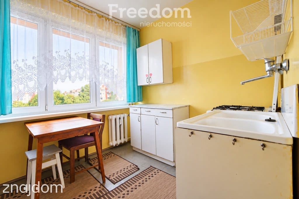 3 pokoje, 48 m2, III piętro, balkon, os. Wolność 1, Bełchatów - zdjęcie 6