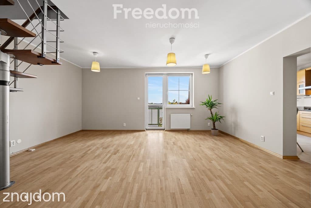 Piękne mieszkanie 126 M² - 5 pokoi, 2 miejsca postojowe - Józefosław - zdjęcie 6