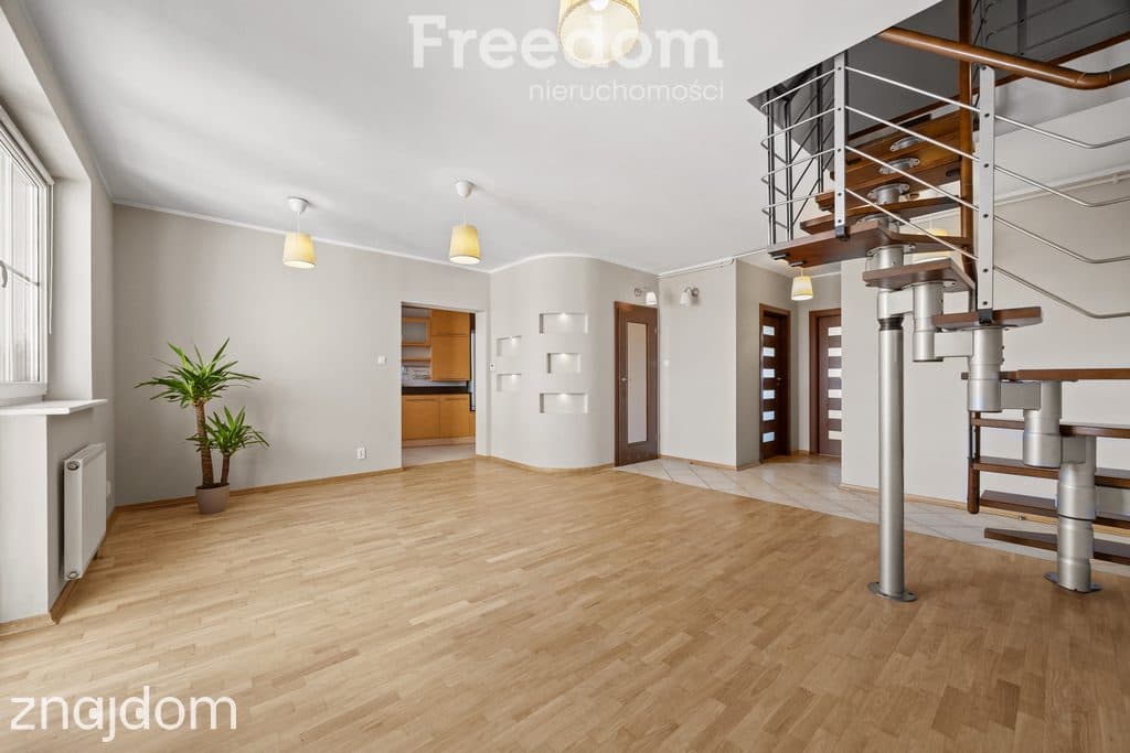 Piękne mieszkanie 126 M² - 5 pokoi, 2 miejsca postojowe - Józefosław - zdjęcie 5