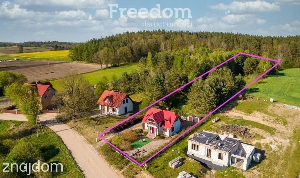 Dom z sielskim klimatem, Klonowo