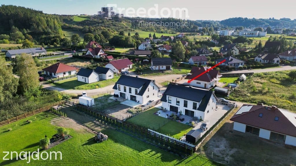 KOMFORTOWY DOM, 400 M OD KURZEJ GÓRY, GARAŻ, TARAS, PEŁNE UMEBLOWANIE - zdjęcie 4