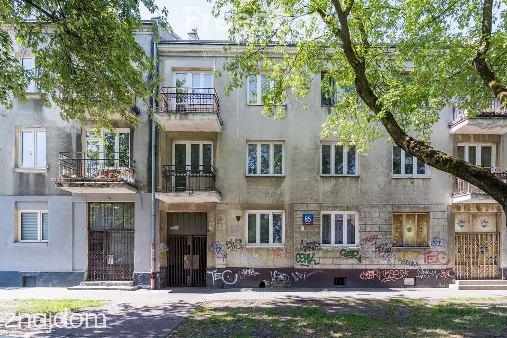 Kawalerka z balkonem i piwnicą na Pradze Południe - zdjęcie 10