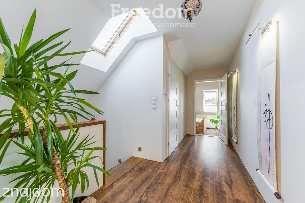 Wolnostojący dom przy Narodowym Parku Kampinoskim/ działka 994 m2 - zdjęcie 2