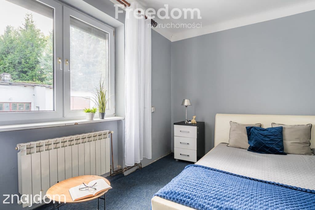 Przestronny z wieloma możliwościami dom w Wołominie. - zdjęcie 16