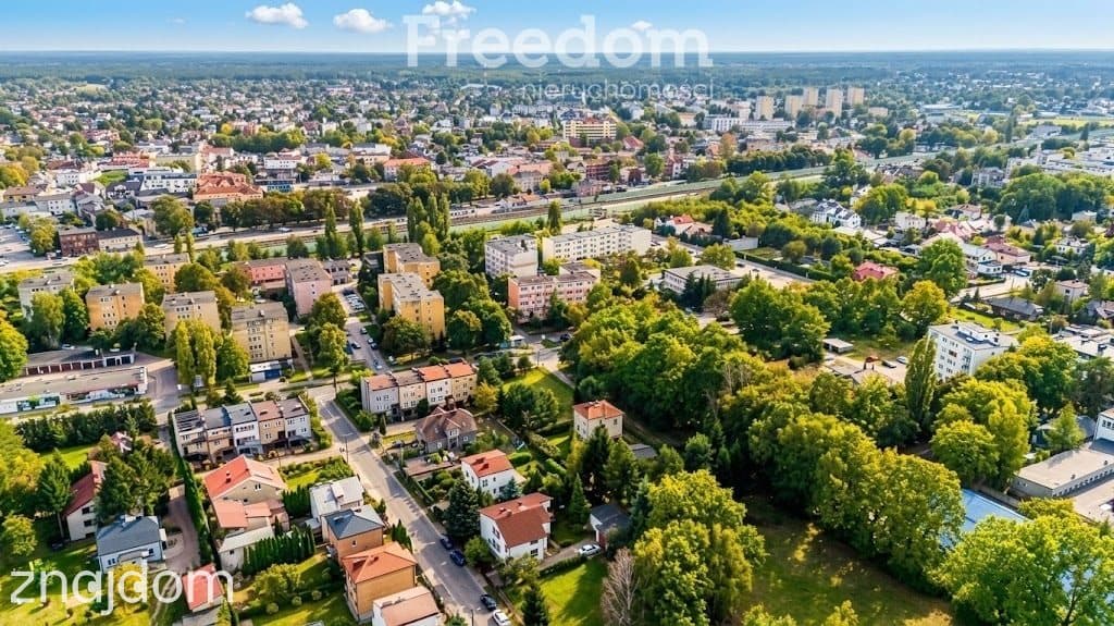 Przestronny z wieloma możliwościami dom w Wołominie. - zdjęcie 5
