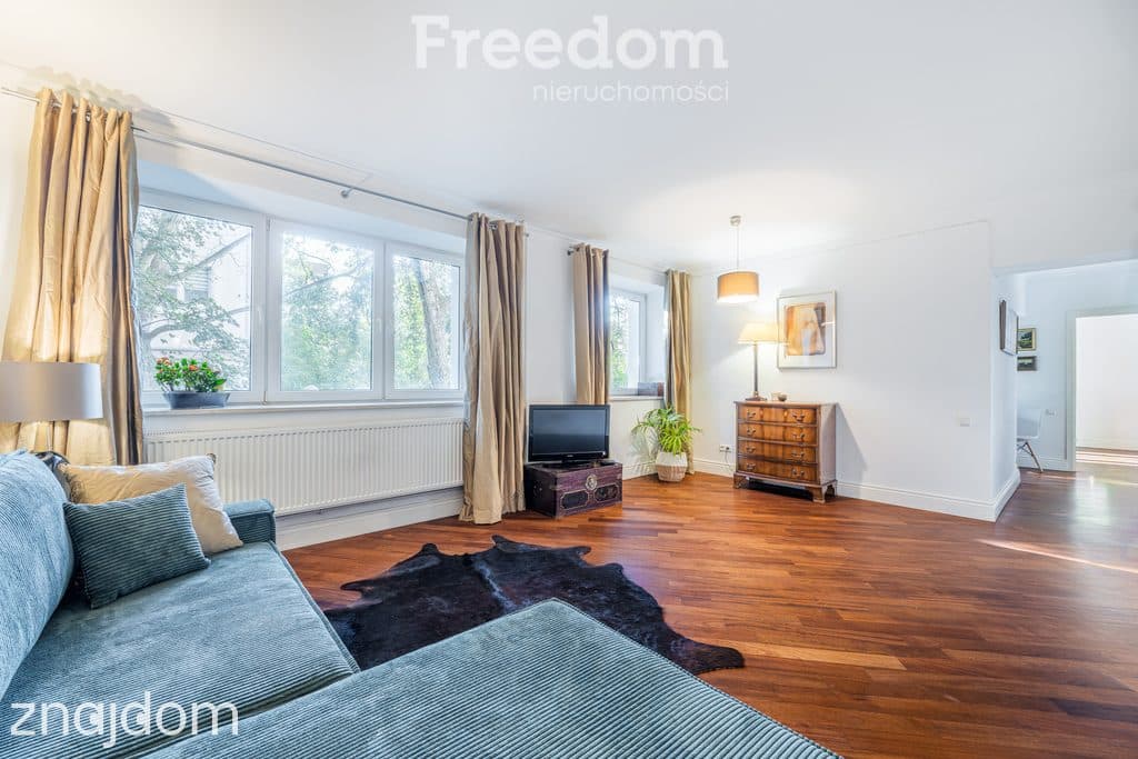 Wygodny, przestronny i klimatyczny apartament - zdjęcie 6
