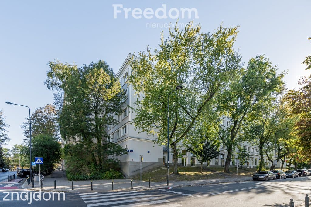 Wygodny, przestronny i klimatyczny apartament - zdjęcie 15