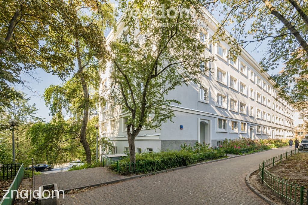 Wygodny, przestronny i klimatyczny apartament - zdjęcie 17