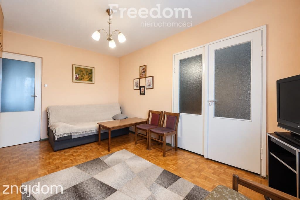 3 pokoje, 48 m2, III piętro, balkon, os. Wolność 1, Bełchatów - zdjęcie 2