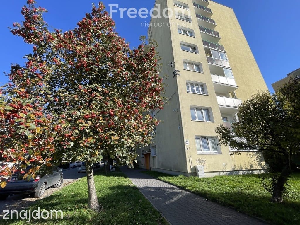 Na sprzedaż kawalerka przy pięknym parku - zdjęcie 3