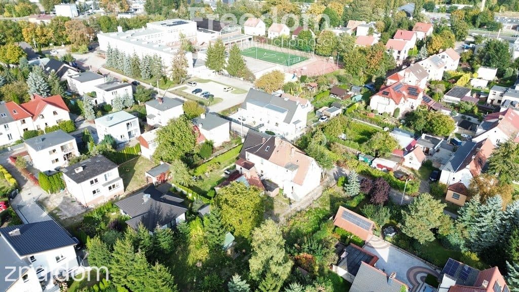 DOM W ZABUDOWIE BLIŹNIACZEJ Z DUŻĄ DZIAŁKĄ – BLISKO CENTRUM PIŁY - zdjęcie 6