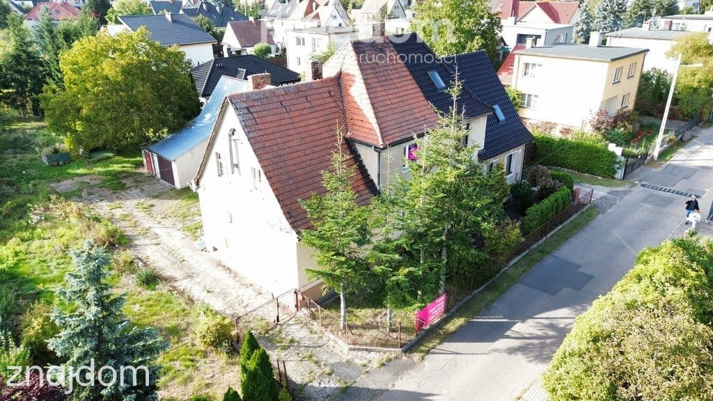 DOM W ZABUDOWIE BLIŹNIACZEJ Z DUŻĄ DZIAŁKĄ – BLISKO CENTRUM PIŁY - zdjęcie 4