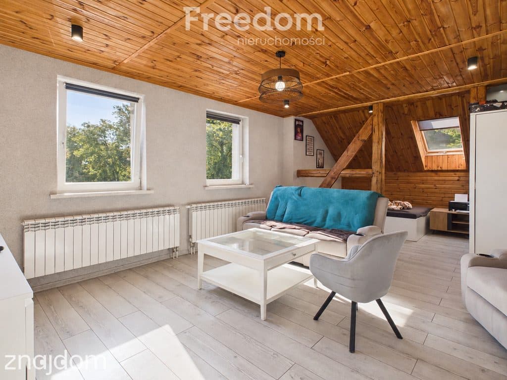 Dom 200 m², 8 pokoi, działka 9a, taras - Lewin Brzeski