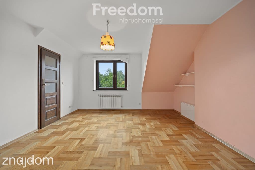 Architektura komfortu. Dom 190m2 z dębowym sercem w Jaktorowie - zdjęcie 13