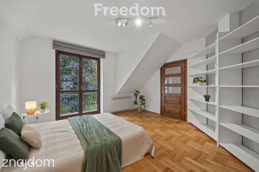 Architektura komfortu. Dom 190m2 z dębowym sercem w Jaktorowie - zdjęcie 14