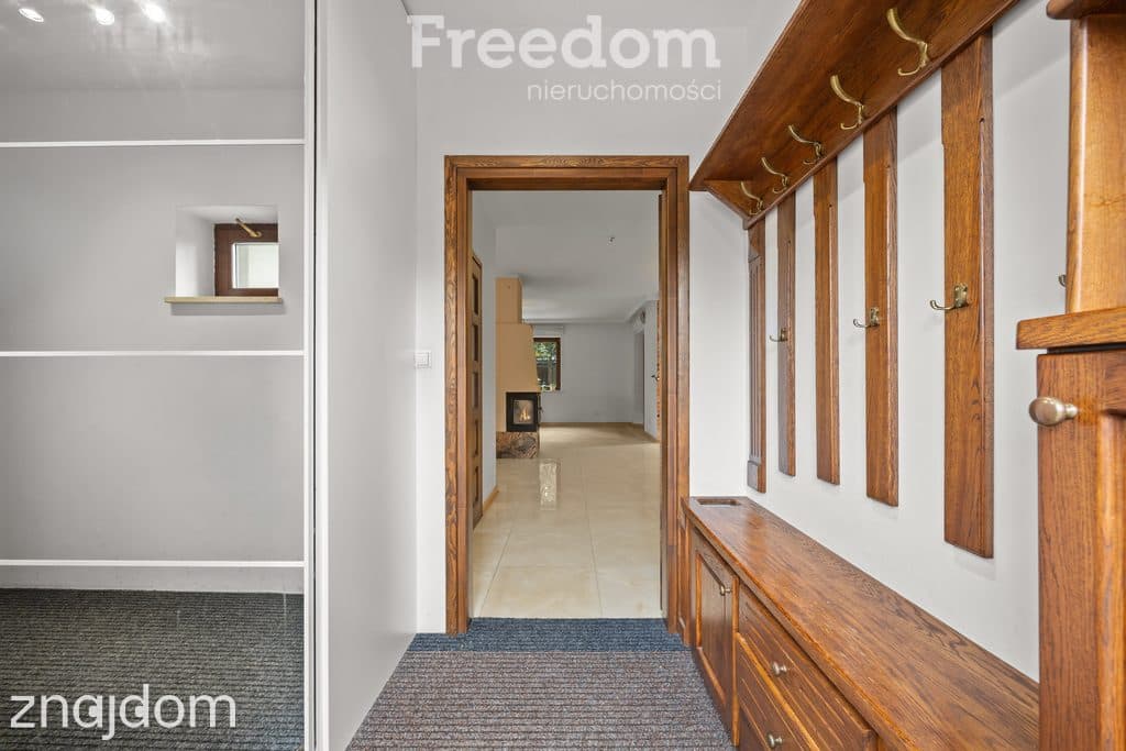 Architektura komfortu. Dom 190m2 z dębowym sercem w Jaktorowie - zdjęcie 18