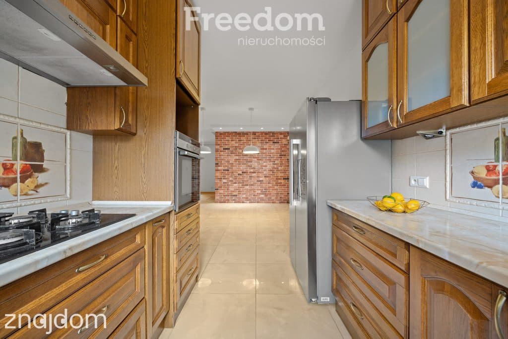 Architektura komfortu. Dom 190m2 z dębowym sercem w Jaktorowie - zdjęcie 7