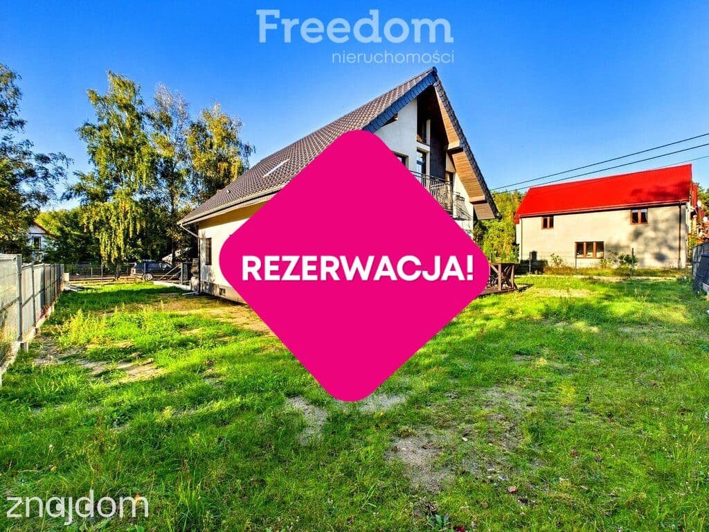 Dom z garażem i tarasem w Nowej Wsi
