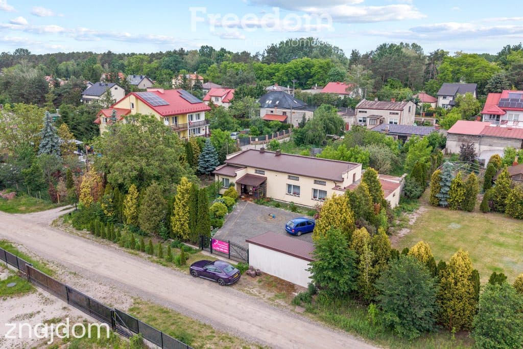 Przytulny, parterowy dom z dużym ogrodem - zdjęcie 12