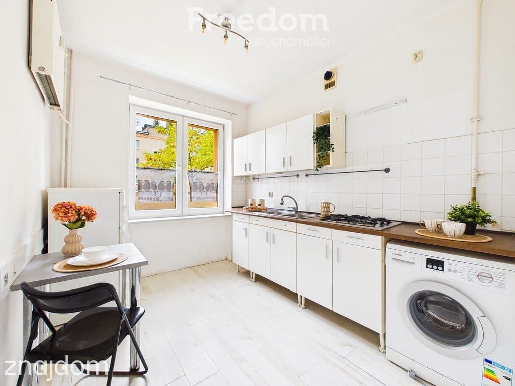 Mieszkanie 2 pokoje 38m²  ul. Dworcowa