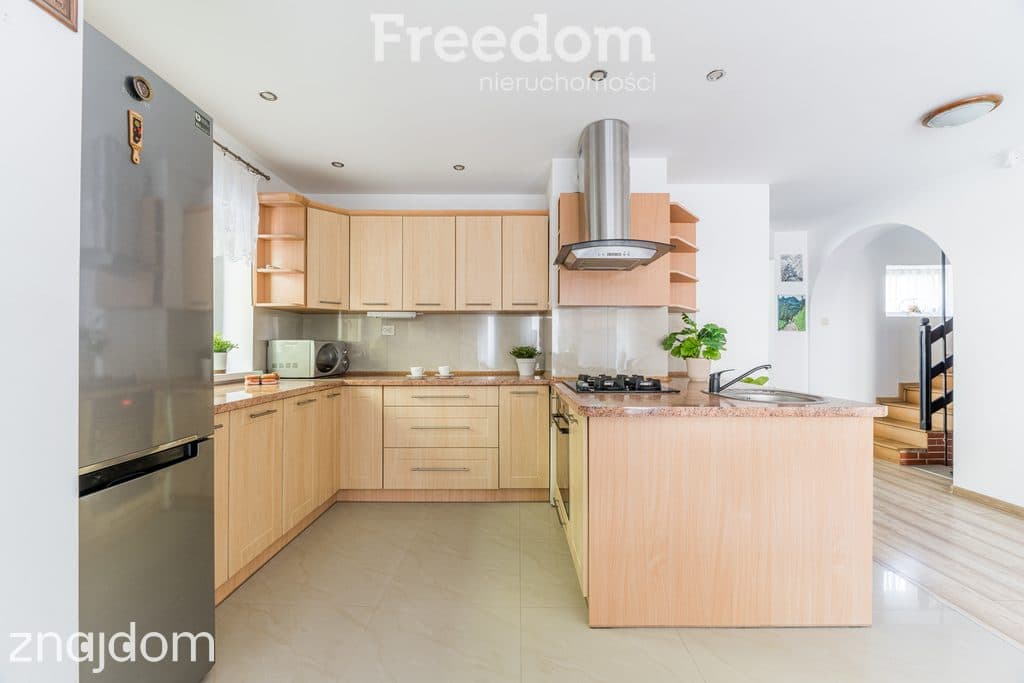 Dom 130m² + budynek gospodarczy, działka 963m² - zdjęcie 10