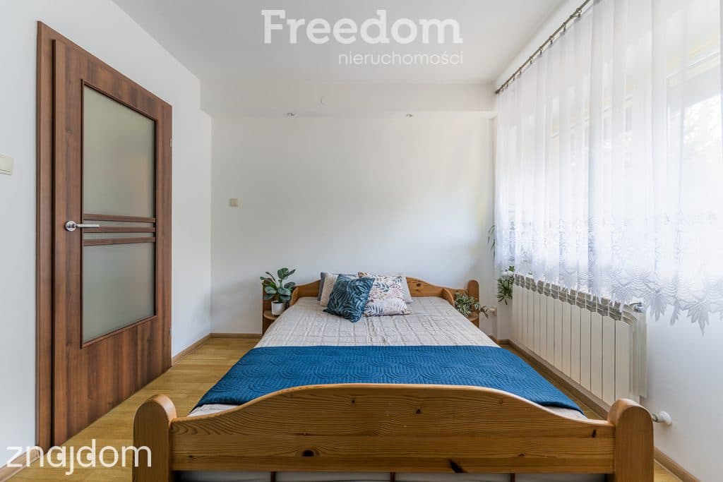 Dom 130m² + budynek gospodarczy, działka 963m² - zdjęcie 11