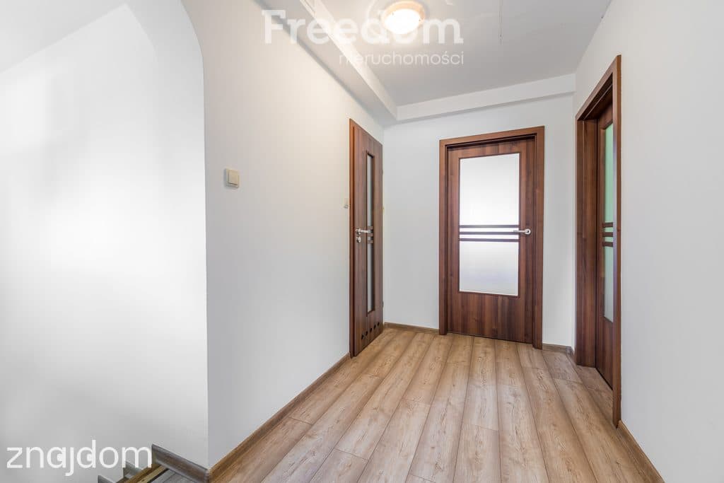 Dom 130m² + budynek gospodarczy, działka 963m² - zdjęcie 16
