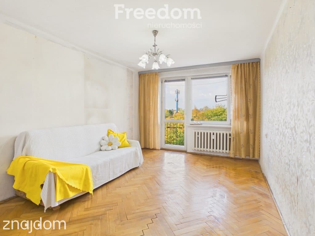 Mieszkanie 2-pokojowe z balkonem i widokiem na zieleń
