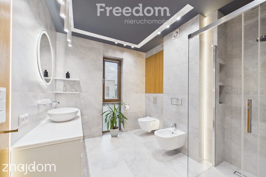 Luksusowy apartament 148 m² z tarasem w prestiżowej dzielnicy - zdjęcie 18