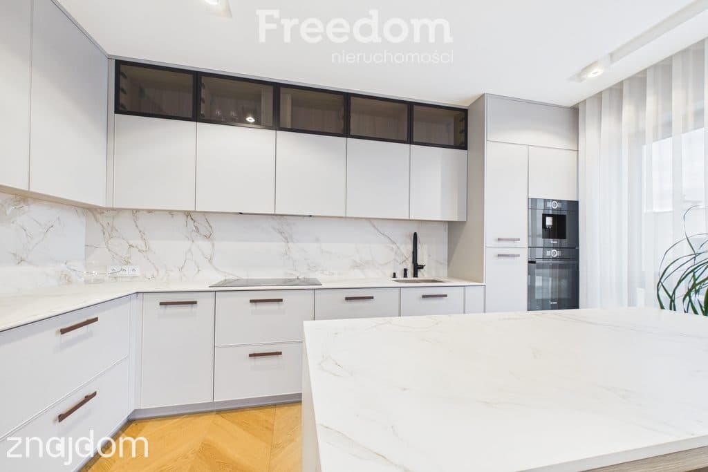 Luksusowy apartament 148 m² z tarasem w prestiżowej dzielnicy - zdjęcie 12