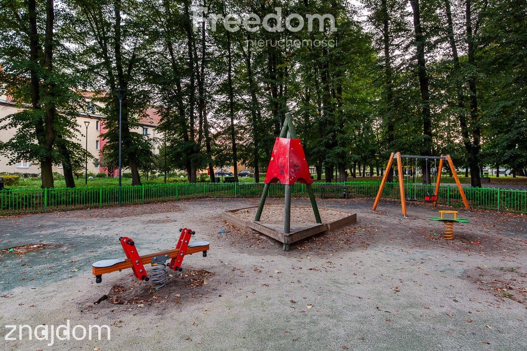 2 pok, oddzielna kuchnia, parking za szlabanem - zdjęcie 11