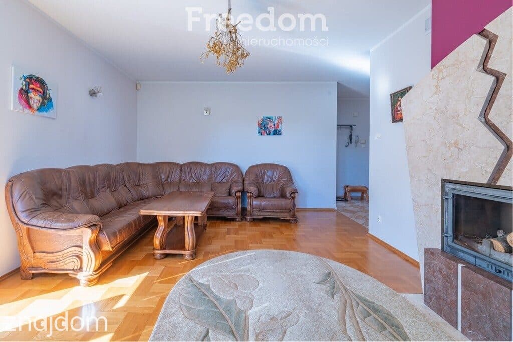 3 pokoje z ogródkiem i miejscem postojowym - zdjęcie 3