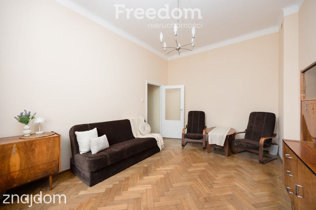 2 pokoje, widok na Pałac Kultury, balkon, Metro - zdjęcie 3