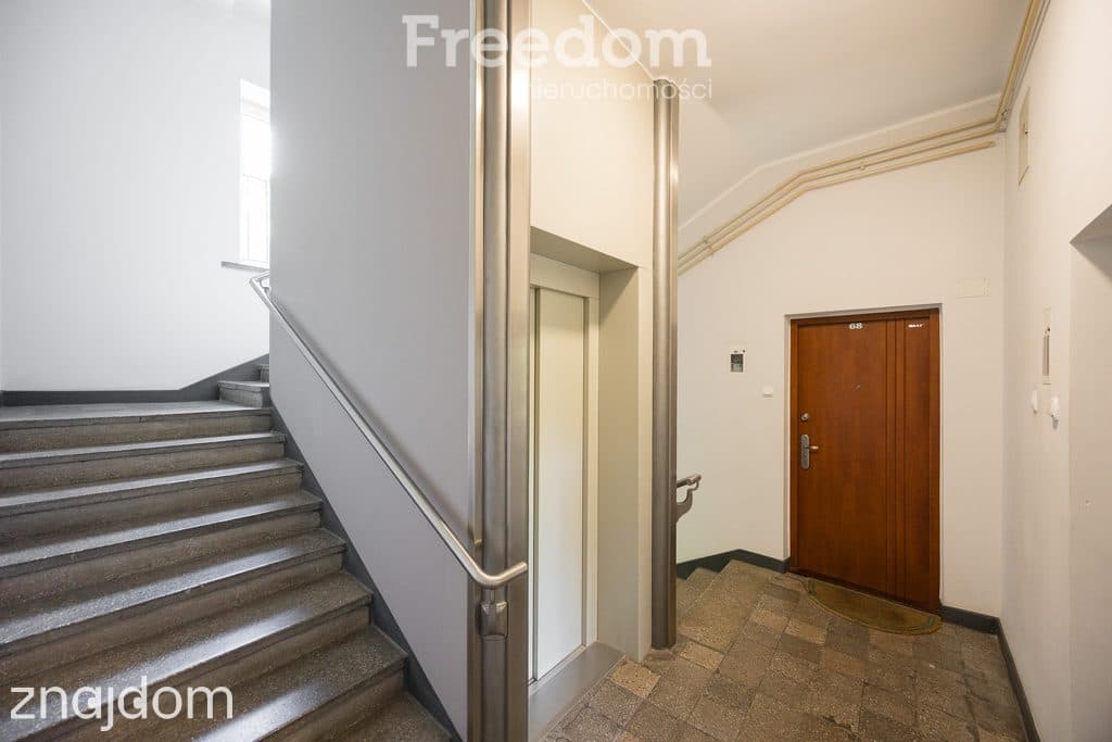 2 pokoje, widok na Pałac Kultury, balkon, Metro - zdjęcie 14