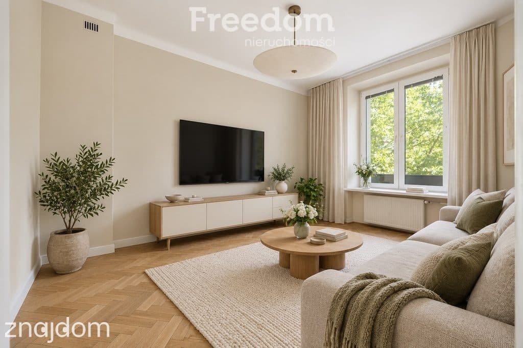 2 pokoje, widok na Pałac Kultury, balkon, Metro