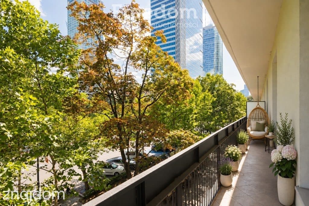 2 pokoje, widok na Pałac Kultury, balkon, Metro - zdjęcie 12
