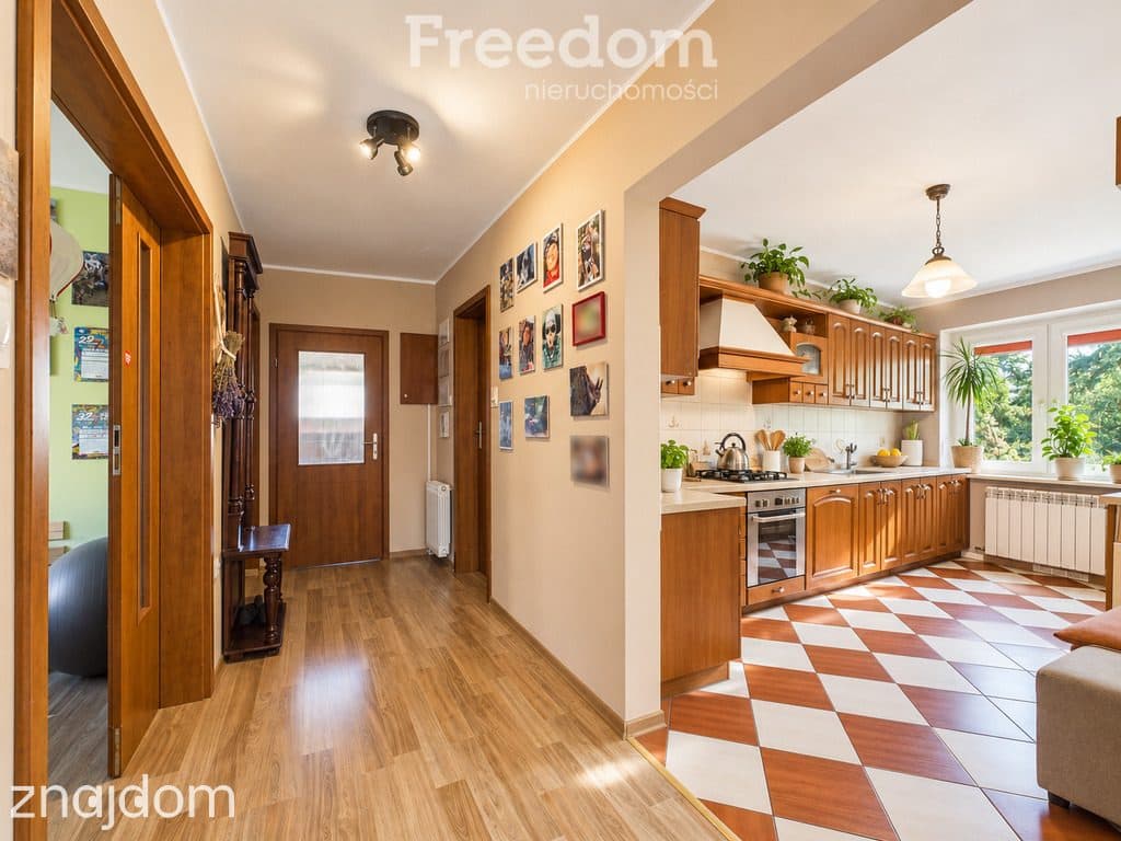 Dom wolnostojący 150m2 z fotowoltaiką i garażem - zdjęcie 6